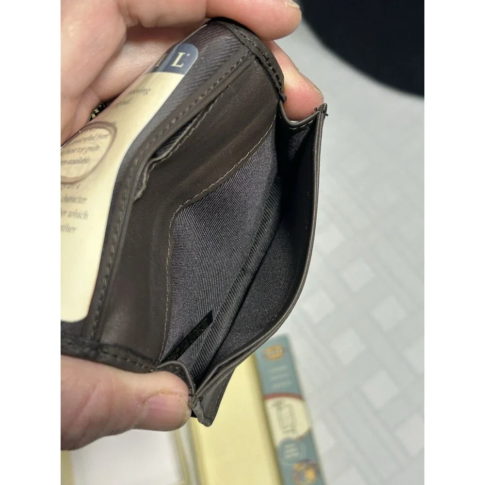 NEW! FOSSIL Bag Co. Mens Brown Leather BI-Fold Deluxe Credit Card Wallet belt